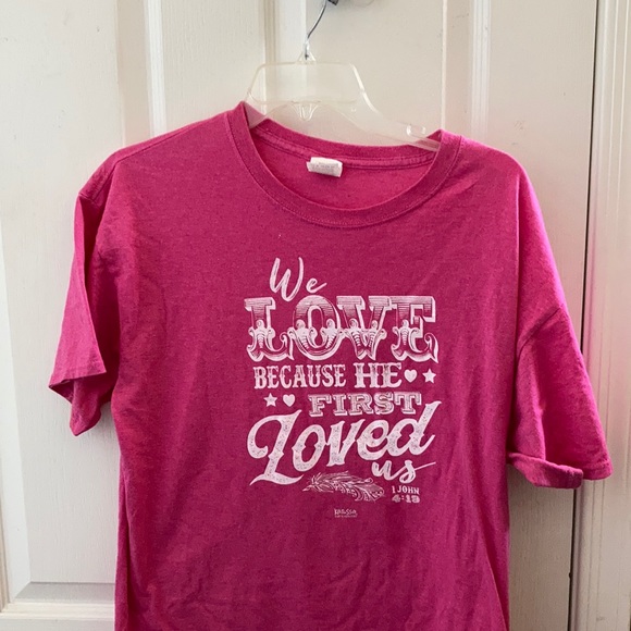 Tops - FINAL MARKDOWN Ladies religious tee large